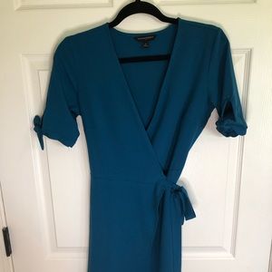 Banana Republic. Blue Wrap Dress. Size 0